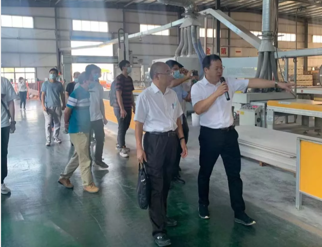 【考察調研】 廣（guǎng）州市市政集團有限公司領導蒞臨我司龍門生產基地（dì）參觀考察